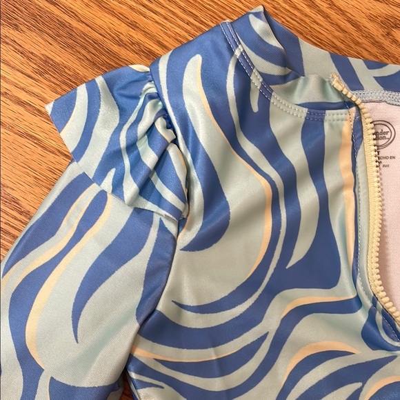 Wonder Nation Blue Rashguard with Dynamic Wave Pattern - Picture 3 of 3